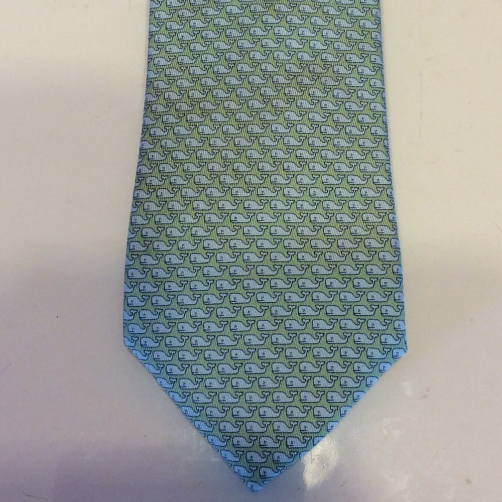 Vineyard Vines Necktie 🐋🐋🐋